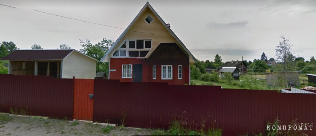Дом в Стругах Красных, где забаррикадировались Денис и Катя. Фото: группа памяти школьников ВКонтакте