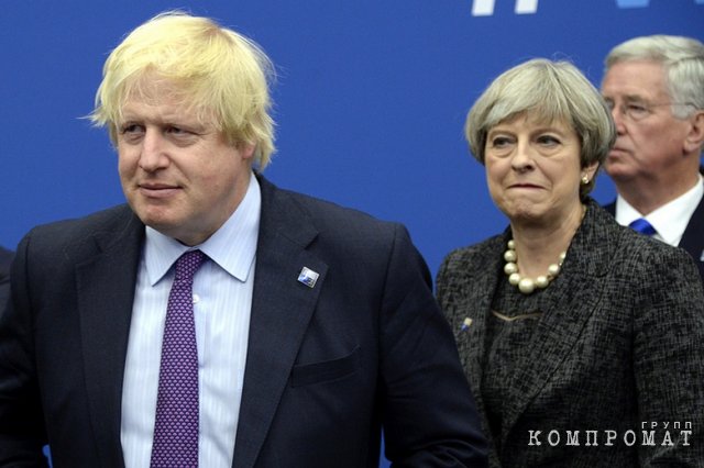 Глава британского МИД Борис Джонсон и премьер-министр Соединенного Королевства Тереза Мэй