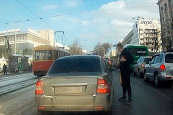 Иностранный студент попал под статью за стрельбу по машинам в Екатеринбурге