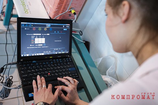 Договор ценой почти 2,5 млн рублей на поставку 67 ноутбуков в июне 2018-го получило казанское ООО «Мэйвен» Марины Жуковой (около 37 тыс. за каждый)
