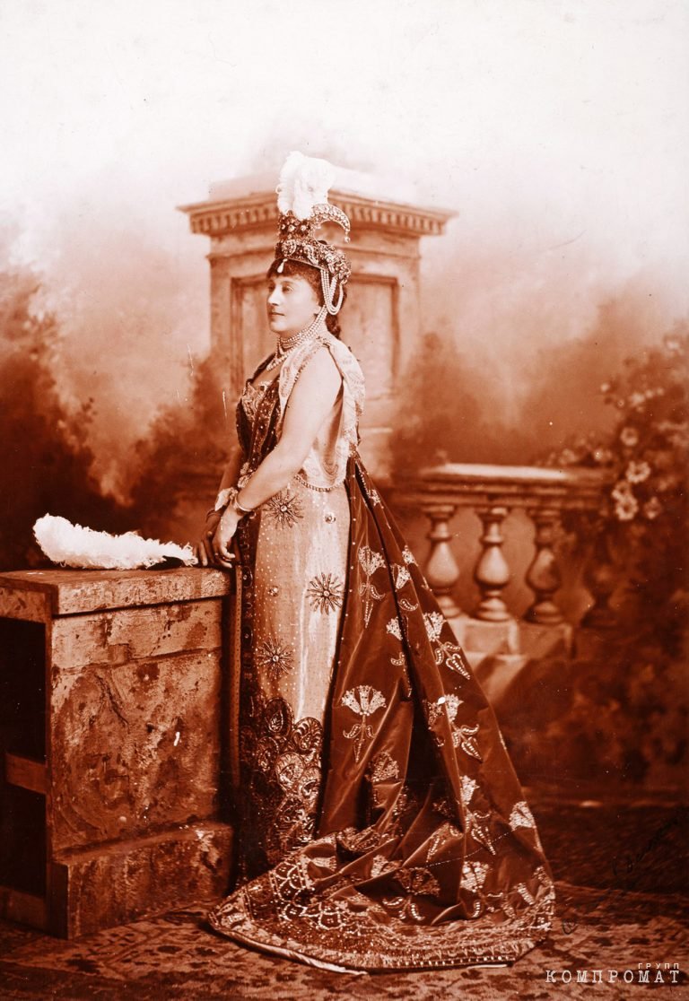 Герцогиня Девонширская на костюмированном балу 1897 года