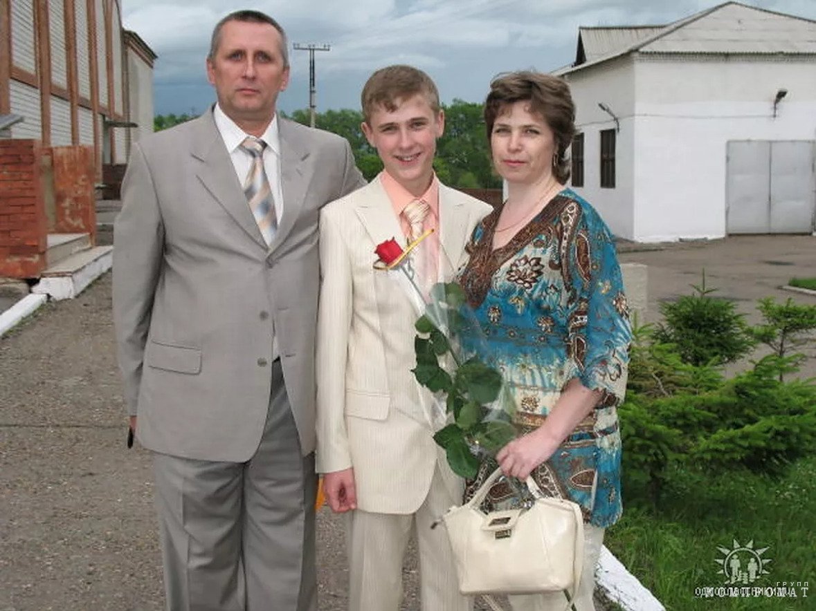Евгений Логинов (слева) и Алексей Логинов (в центре), 2007 год