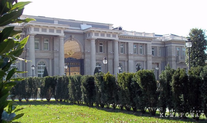 Дворец на мысе Идокопас в 2011 году