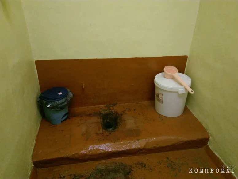 Туалеты в ляскельской школе, республика Карелия