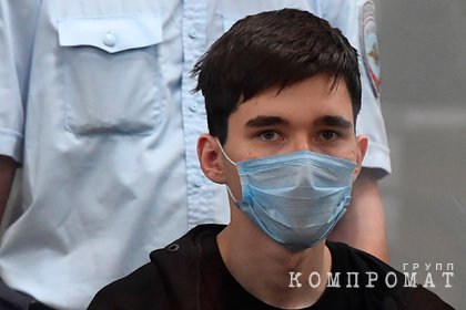 С напавшим на школу в Казани что-то случилось за полгода до атаки