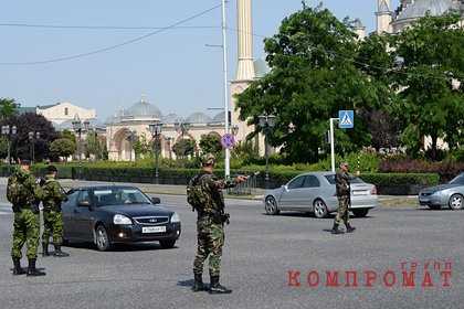 Неизвестный с криком Аллаху акбар! напал на полицейских в Чечне