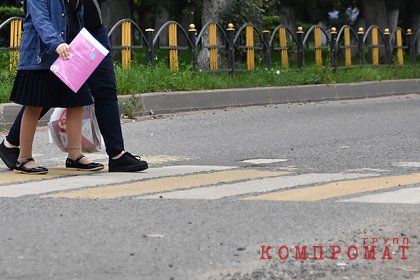 Конвойный автомобиль сбил российскую школьницу на пешеходном переходе