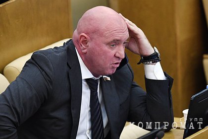 В Госдуме объяснили предложение о ввозе в Россию незарегистрированных препаратов