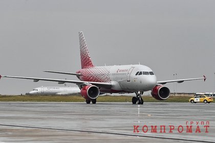 СК начал проверку по факту аварийной посадки самолета в Петербурге