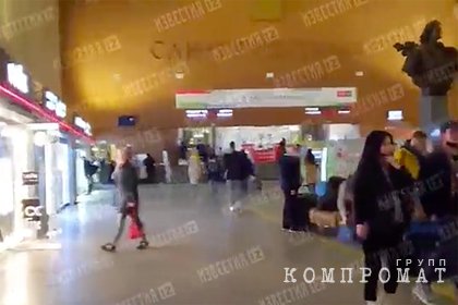 На вокзале в Петербурге нашли похожий на гранату предмет и оцепили вход в здание