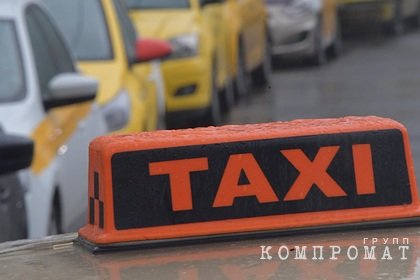 Подрабатывавшую таксистом российскую пенсионерку убили и бросили в колодец