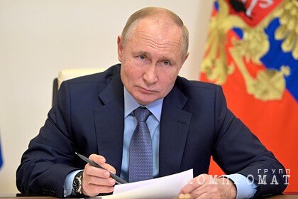Путин отказался от советского правила установки бюстов героям