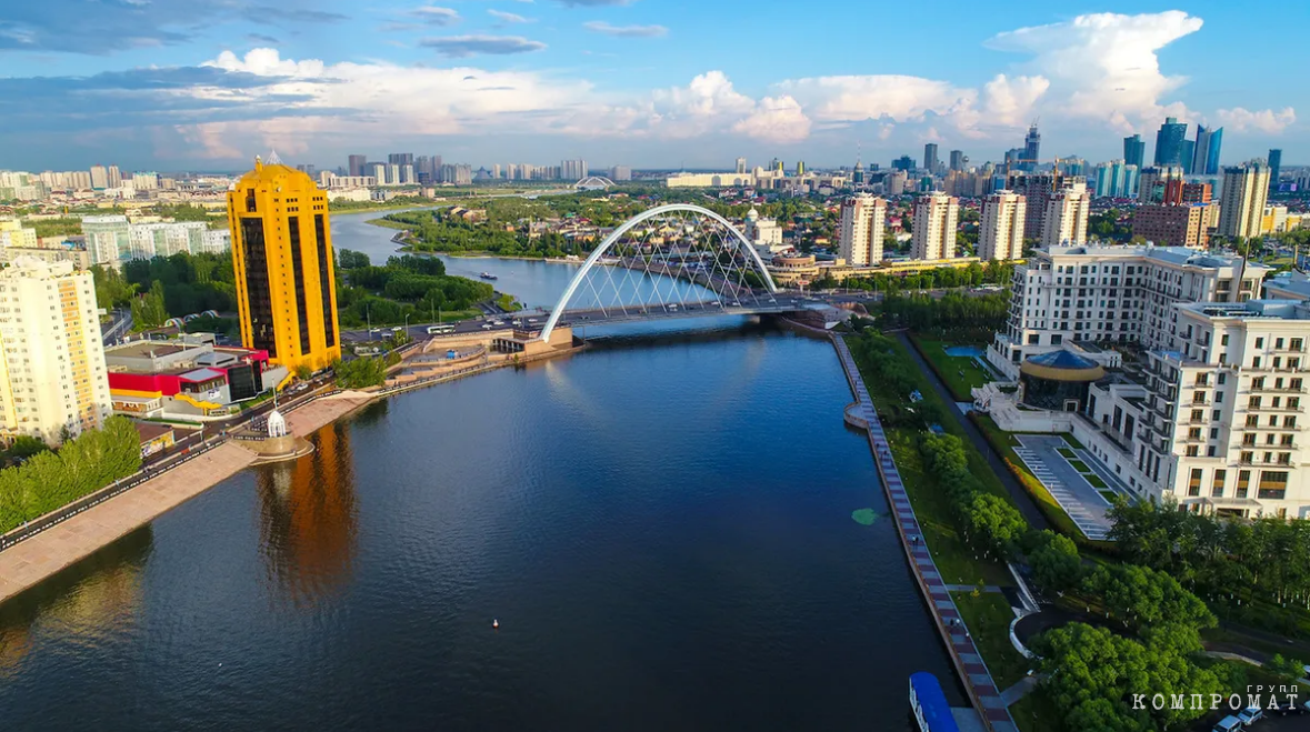 Раньше столица Казахстана называлась Астана, однако в 2019 году город переименовали в честь Назарбаева — Нур-Султан.