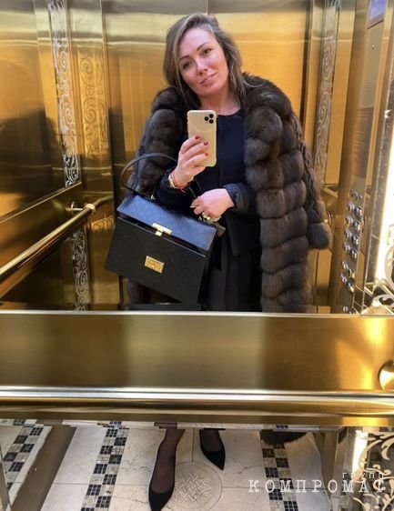 Ольга Миронова в лифте ЖК «Парк Палас»