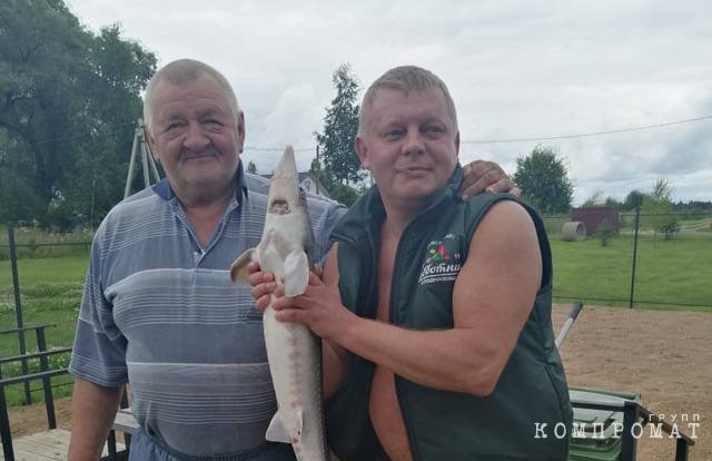 Вячеслав Малышев с отцом на рыбалке