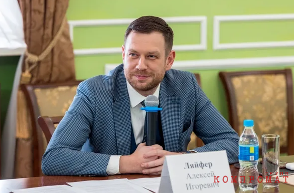 Вице-мэр Владивостока арестован за взятку в 300 тыс. руб. и превышение полномочий при выделении участков