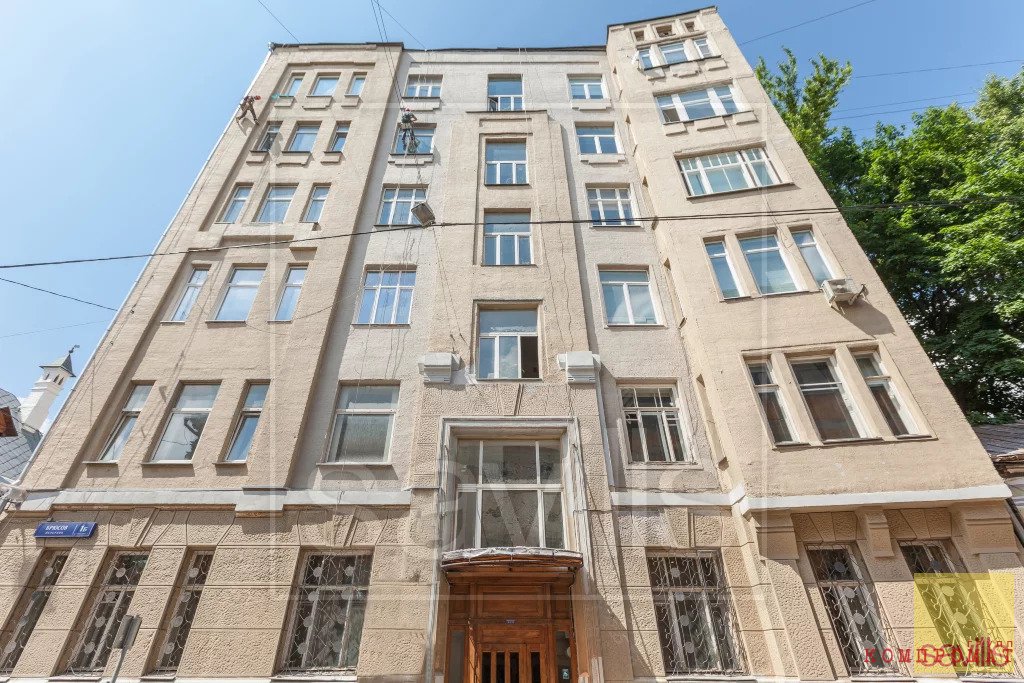 Московская квартира модельера находится в дореволюционном доме в Брюсовом переулке