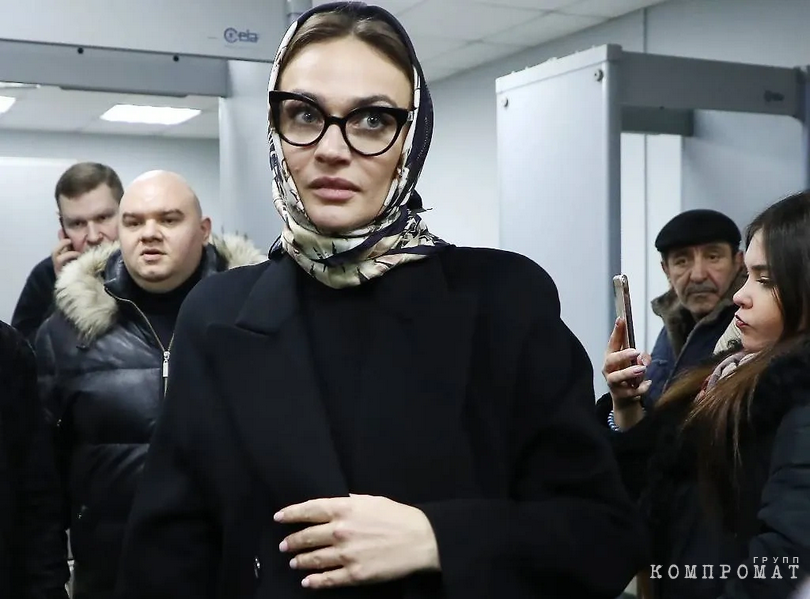 Алёна Водонаева принимала деятельное участие в поддержке сотрудников Ксении Собчак, пока велось следствие