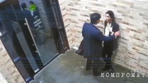 Куандык Бишимбаев и Салтанат Нукенова на записи, снятой камерой видеонаблюдения в день убийства